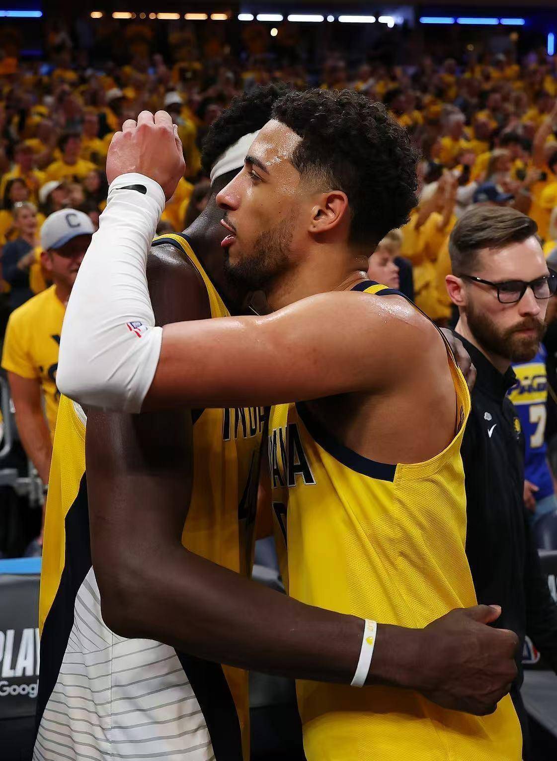 爱游戏官网-西亚卡姆在德国队比赛中败北，持续失利引发热议！气势如虹延续