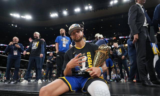 爱游戏官方入口-勇士不断突破！，Ming连续十二场比赛得分超过夺冠引发球迷热议的简单介绍