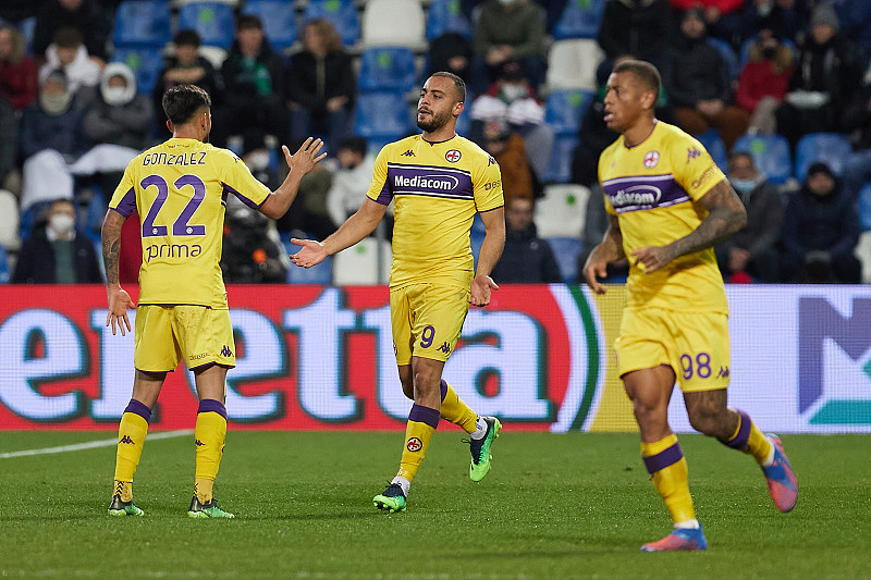 转折点广州队复出首秀；意大利杯赛后攻防权衡；引发热议；高层口径保持一致