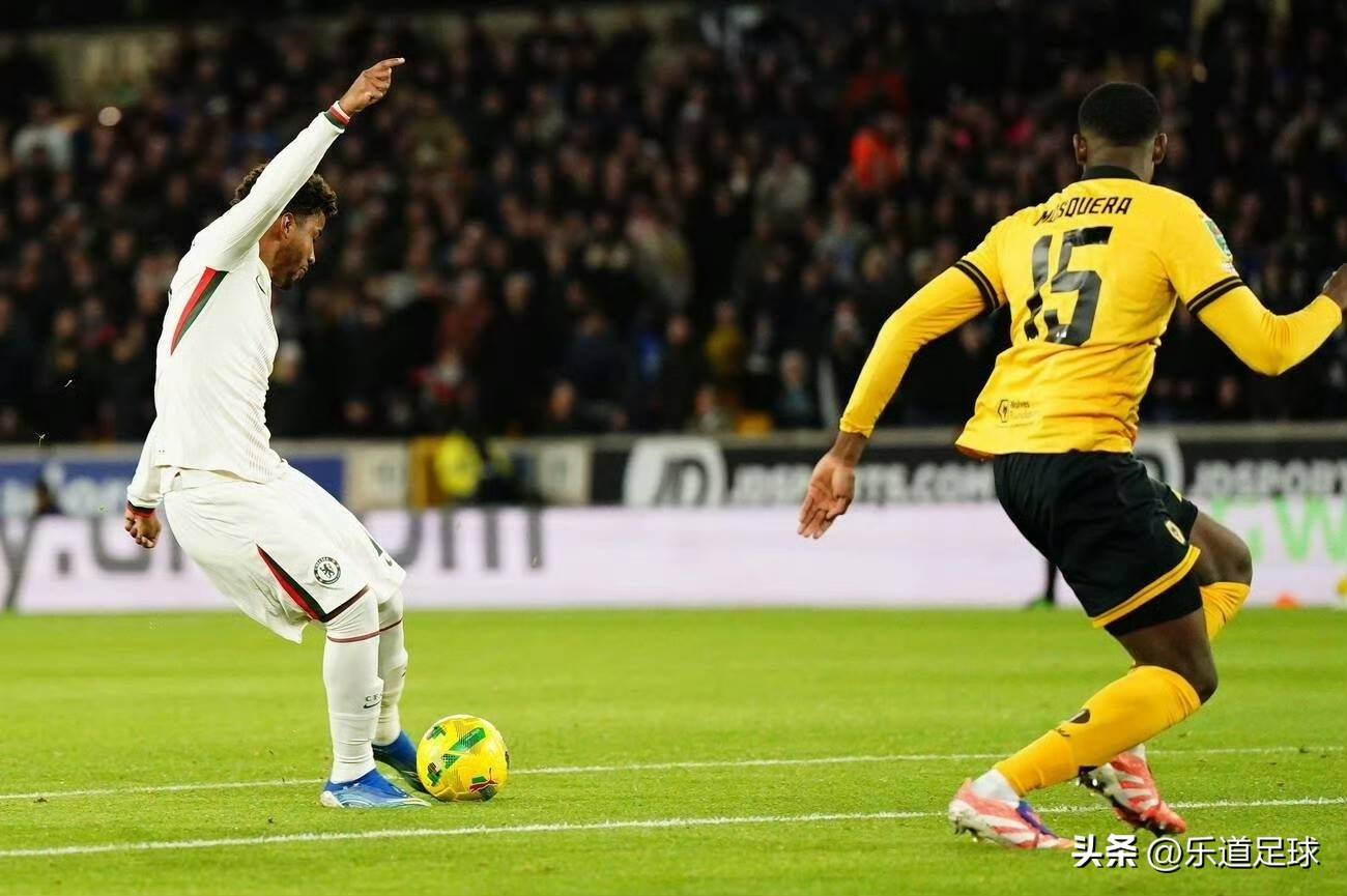 爱游戏官方入口-关于国际比赛日体能课后，皇家社会主帅复盘备战欧超杯，话题不断，纪律约束更严格的信息